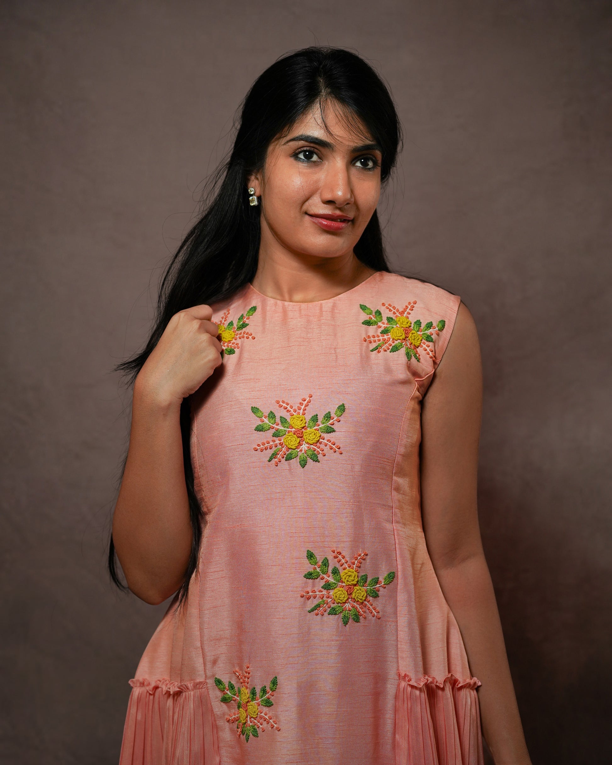 PASTEL PEACH FLORAL KNOT EMBROIDERD RUFFLE DRESS