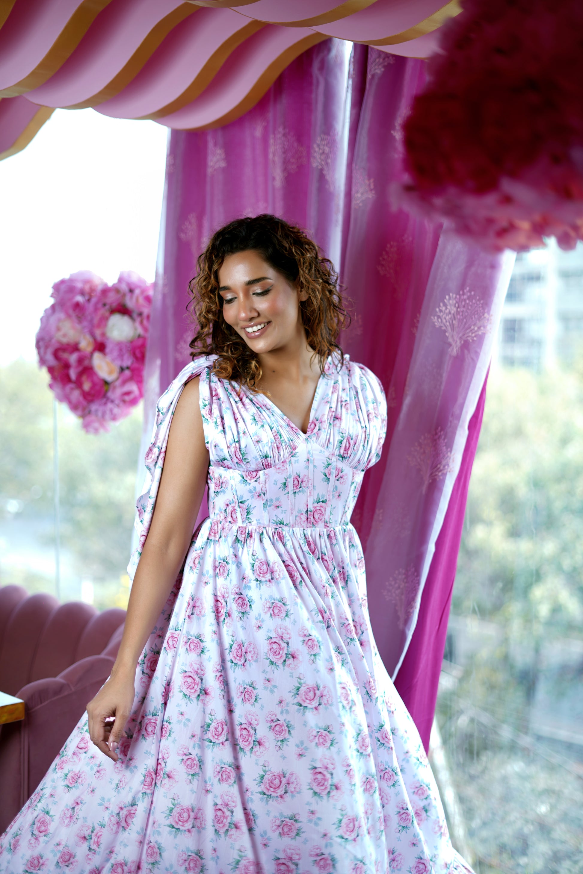 WHITE WITH MAUVE PINK VINTAGE ROSES CORSET WITH DOUBLE FLARE DRESS